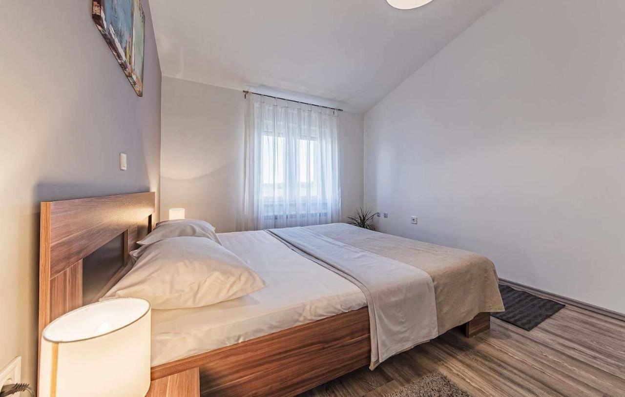 Apartment Lavander 01 Пула Екстериор снимка