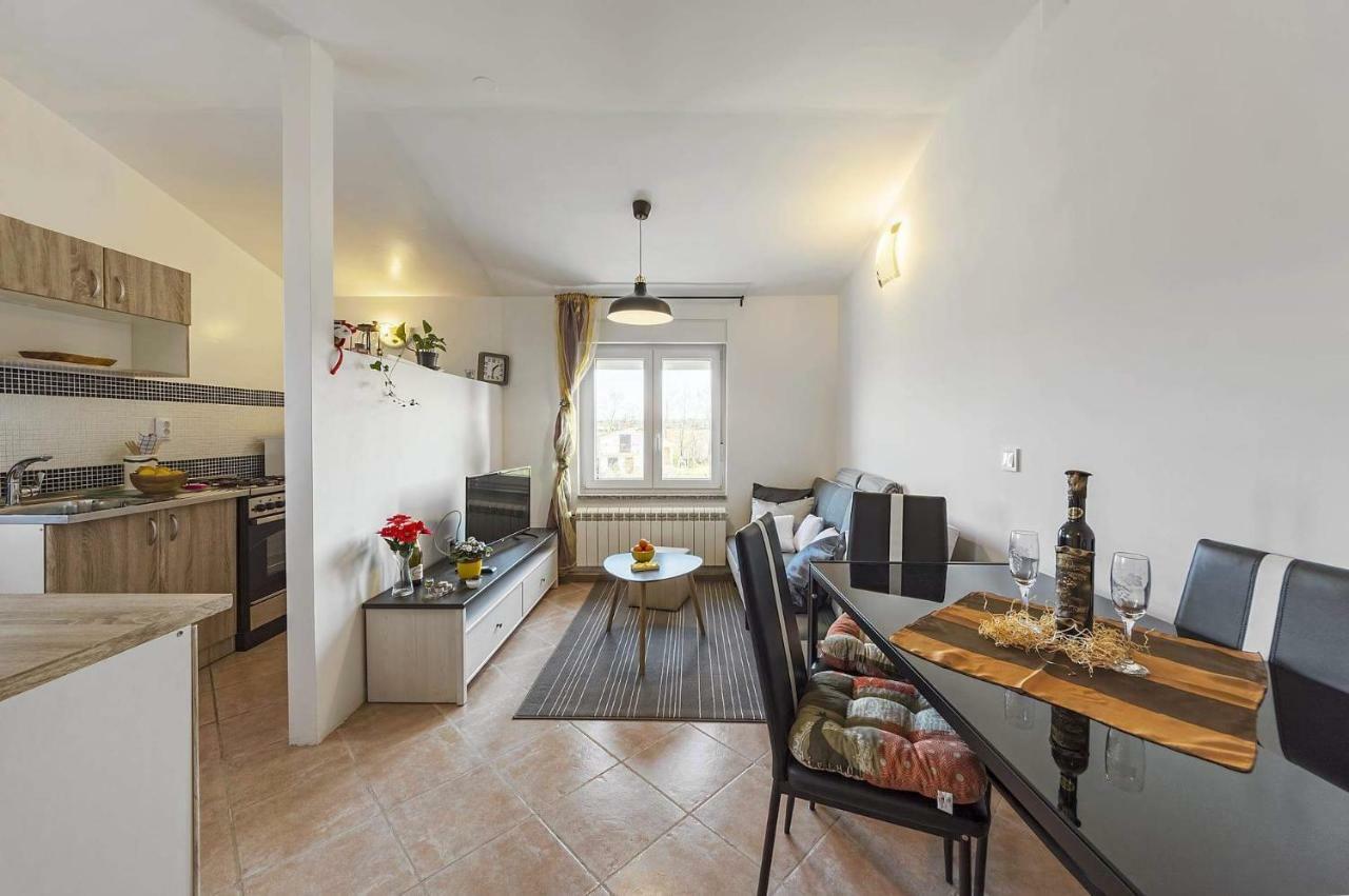 Apartment Lavander 01 Пула Екстериор снимка